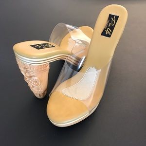 Pinup Couture Clear Wooden Tiki Heels 7.5